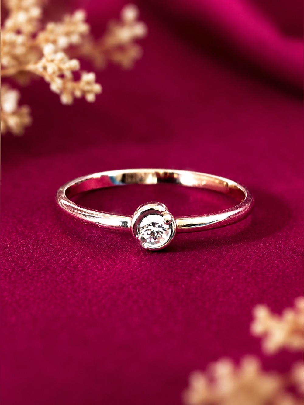 Gold 14k ring with diamond